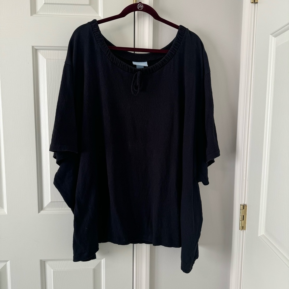 Women’s black top - plus size 5x